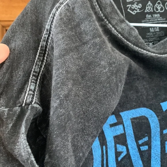 SOLD NWOT Led Zeppelin t-shirt, size men’s medium - Picture 6 of 6